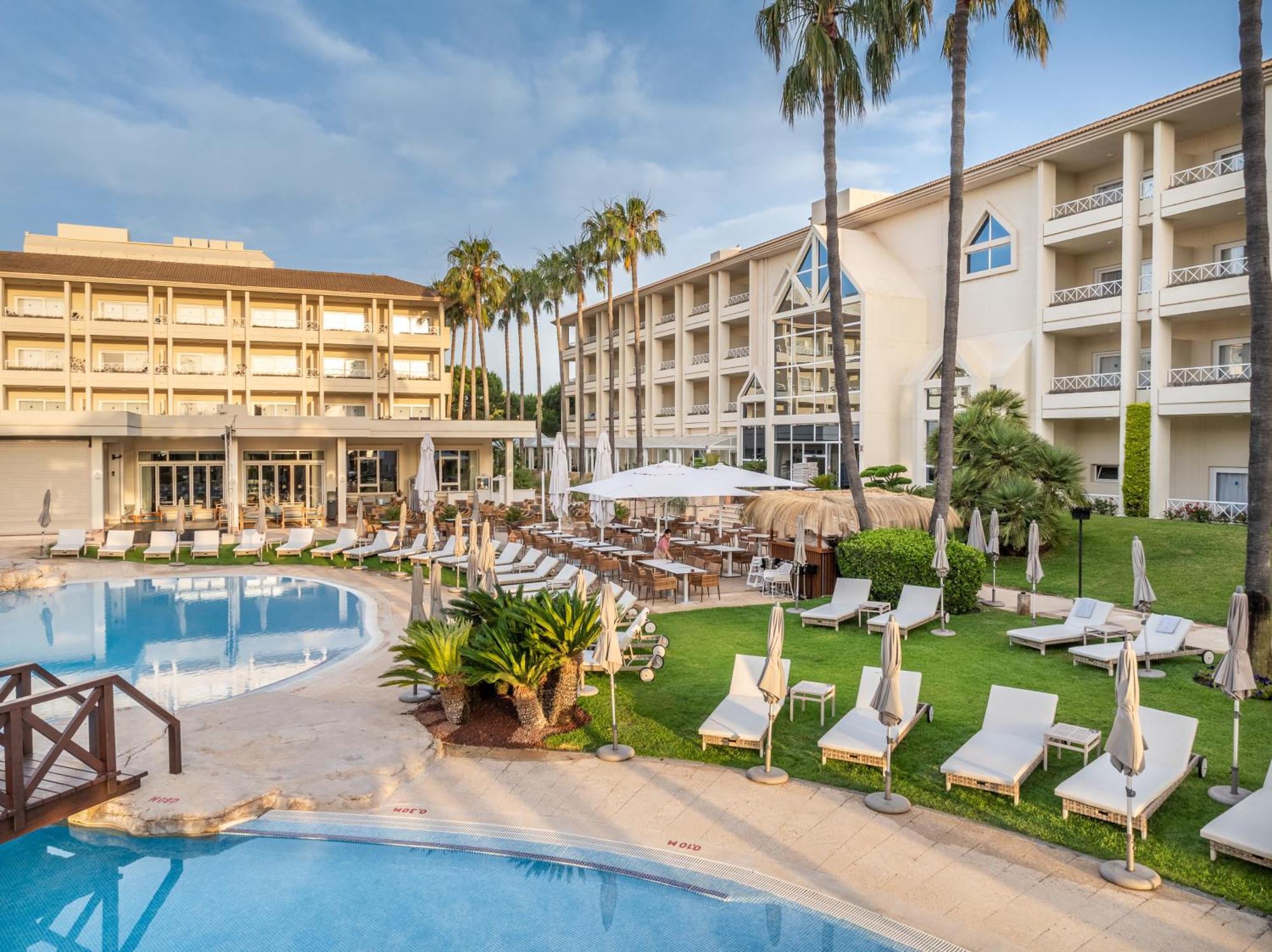 Grupotel Parc Natural & Spa Playa de Muro  Exterior photo