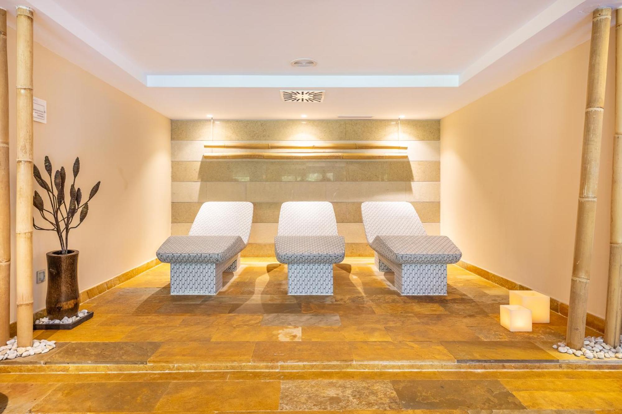 Grupotel Parc Natural & Spa Playa de Muro  Exterior photo Spa at the InterContinental