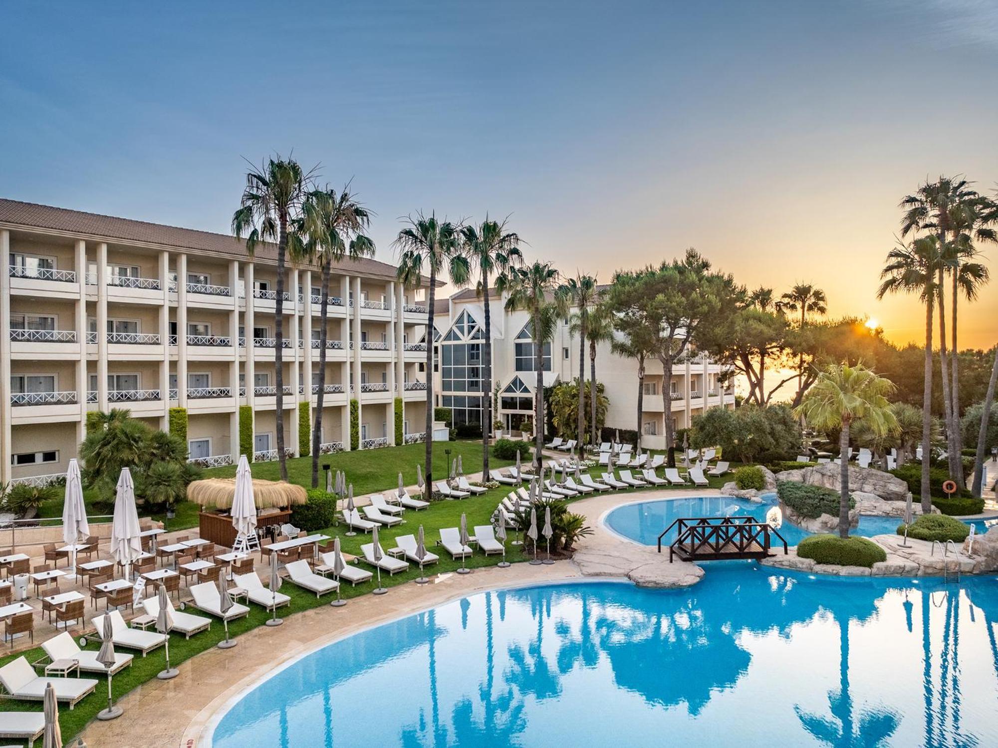 Grupotel Parc Natural & Spa Playa de Muro  Exterior photo Hilton Nicosia
