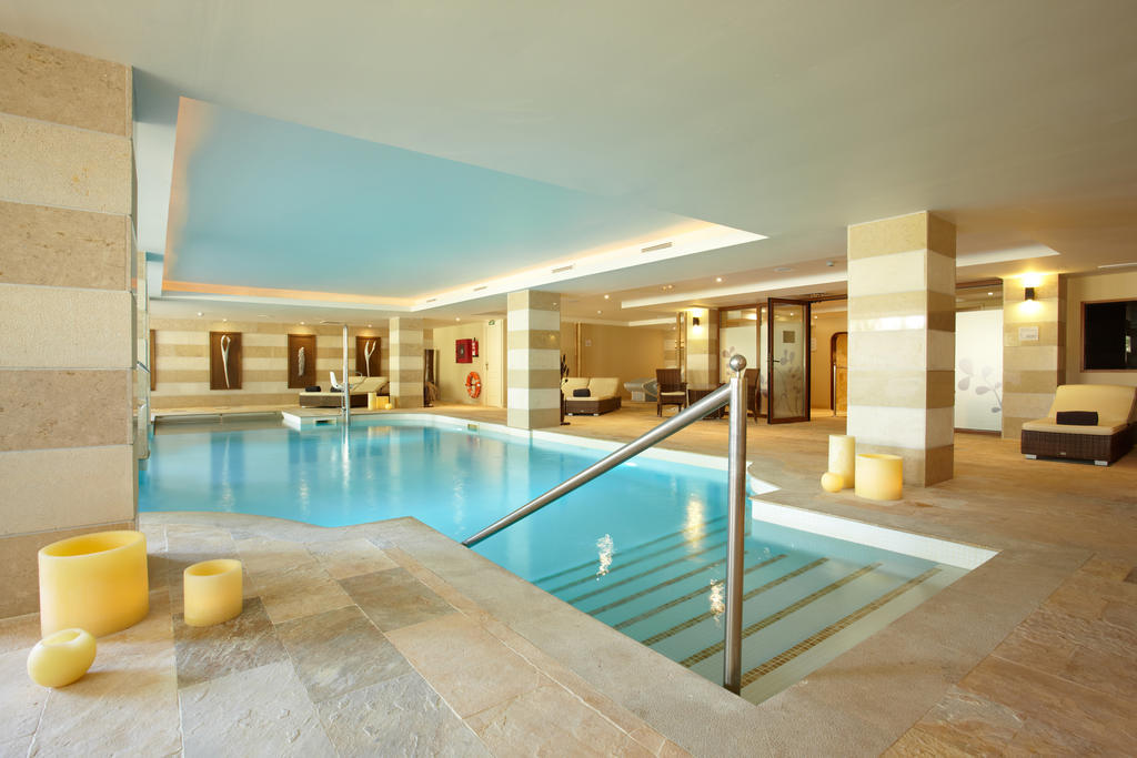 Grupotel Parc Natural & Spa Playa de Muro  Exterior photo The swimming pool at the hotel